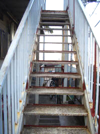 鉄階段のサビ